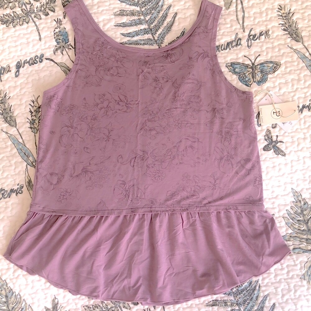Paper Label Tank Top With Ruffle Hem - Picture 3 of 8